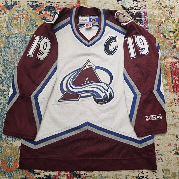 Joe SAKIC #19 Colorado Avalanche Mens Medium 2000s CCM Jersey NHL Hockey - Picture 1 of 12